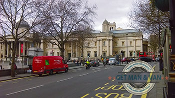 Charing-Cross-stree-traffic